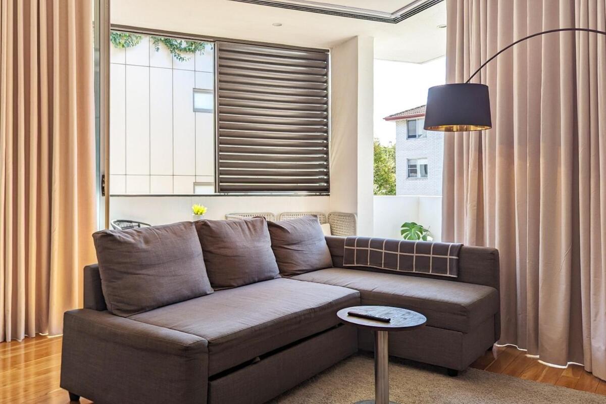 Close To Light Rail Unsw Centennial Park Free Parking Apartment